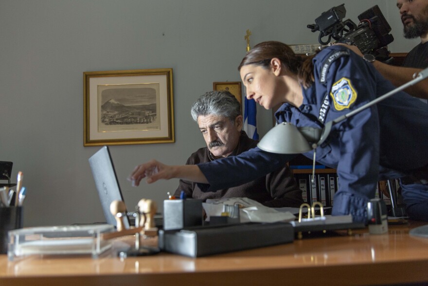 «Σασμός»: Η Μαρίνα μαθαίνει για τις απειλές του Μαθιού εναντίον της οικογένειάς της