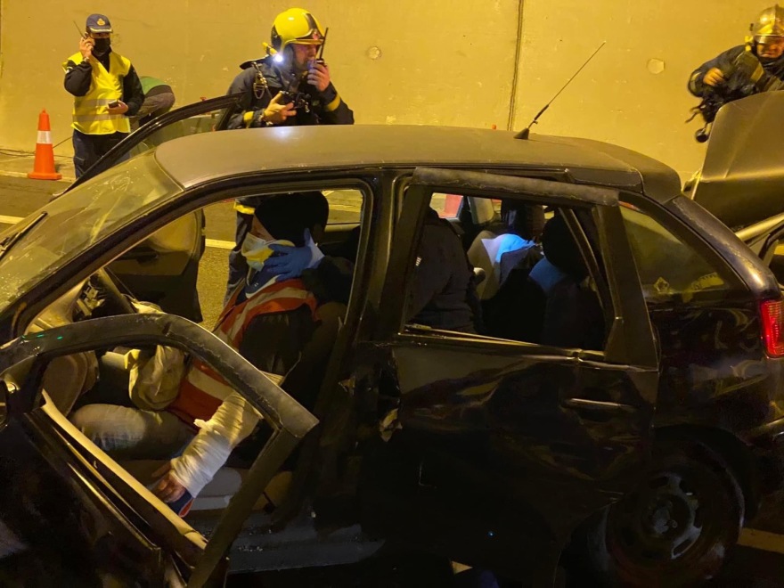 Εντυπωσιακή άσκηση ετοιμότητας για τροχαίο με εγκλωβισμένους στη σήραγγα των Τεμπών - Δείτε φωτογραφίες