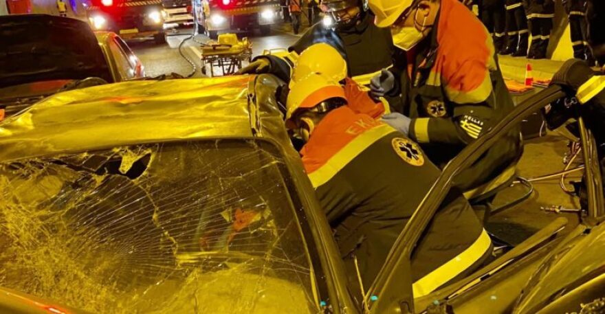 Εντυπωσιακή άσκηση ετοιμότητας για τροχαίο με εγκλωβισμένους στη σήραγγα των Τεμπών - Δείτε φωτογραφίες