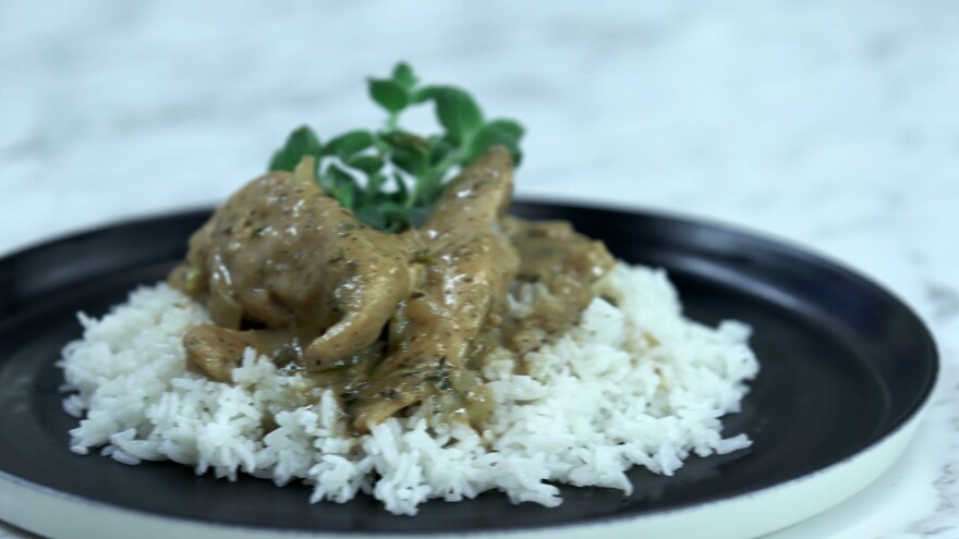 «Kitchen Lab»: Συνταγές μοντέρνες και funky προτείνει ο Άκης Πετρετζίκης 