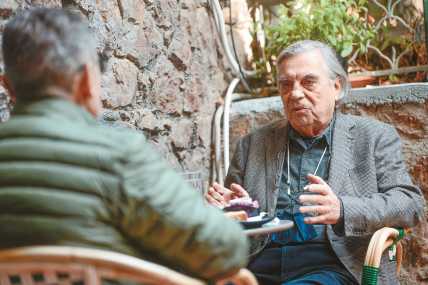 Δημήτρης Μπαϊρακτάρης: Ο γκουρού του Μετρό μιλάει στον Δανίκα για την Αθήνα, τους σεισμούς και την ΕΔΑ