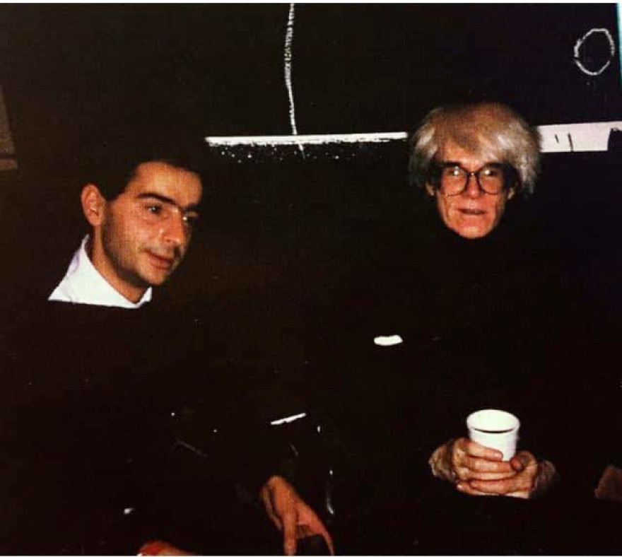 Νίκος Σταθούλης: Ο βιογράφος του Ιόλα, ο φίλος του Γουόρχολ και του Χέρινγκ, δεν μένει πια εδώ