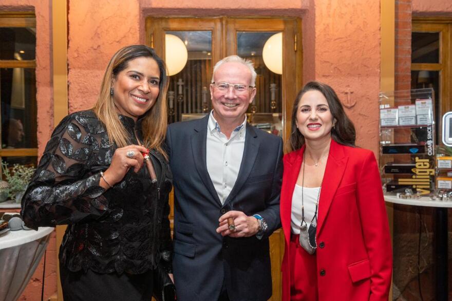 Τα πούρα Corrida και Villa Dominicana της Villiger παρουσιάστηκαν στην Ελλάδα