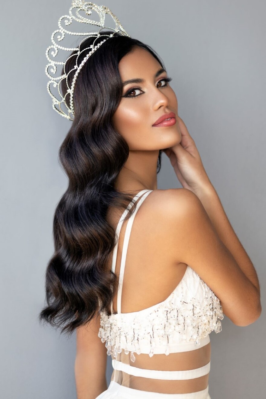 Σοφία Αραπογιάννη: Το μήνυμα της Ελληνίδας Miss Universe από το Ισραήλ, εν όψει του διαγωνισμού Μις Υφήλιος