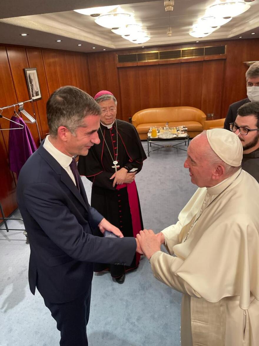 Ο Πάπας Φραγκίσκος τέλεσε Θεία Λειτουργία στο Μέγαρο Μουσικής - Δείτε φωτογραφίες