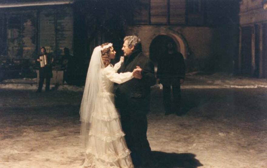 Δώρα Χρυσικού: Ο αφορισμός στα 14, η μάχη με τον καρκίνο και η «Γη της Ελιάς»