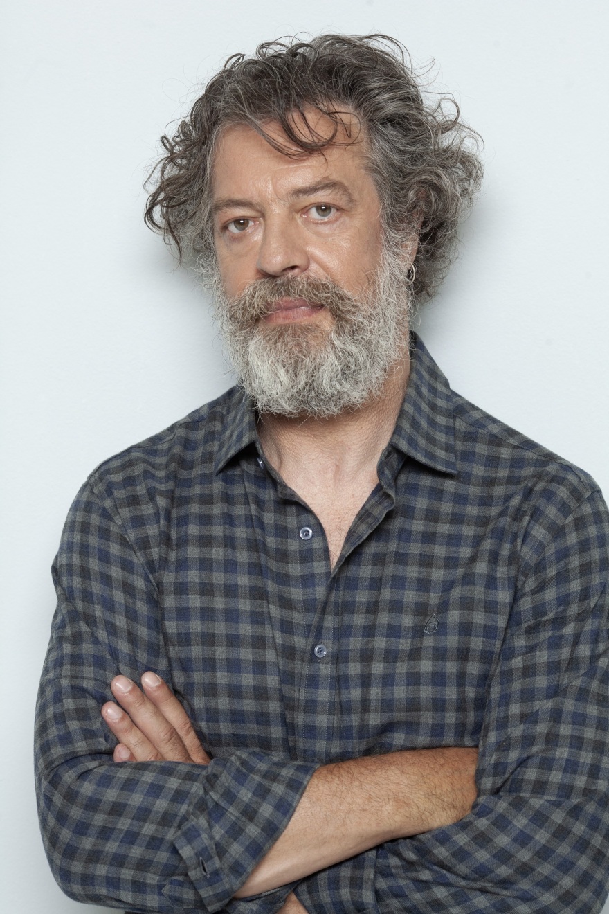 Γνωρίστε τους χαρακτήρες της σειράς «Σκοτεινή Θάλασσα»