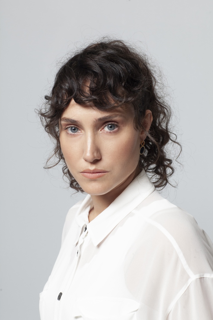 Γνωρίστε τους χαρακτήρες της σειράς «Σκοτεινή Θάλασσα»