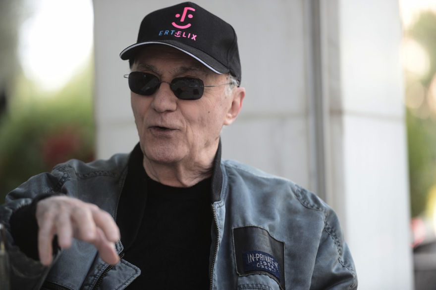 Ο Νίκος Μαστοράκης στον Δημήτρη Δανίκα: «Τα social media προκαλούν ηθική εκπόρνευση» 