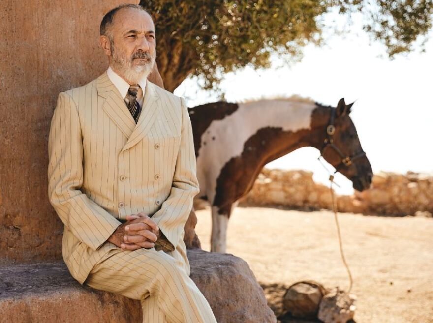 «Κομάντα και Δράκοι»: Η φιλία του Παυλή και του Στεφανή που ξεπέρασε το μίσος Δρακάκηδων και Καζάκηδων