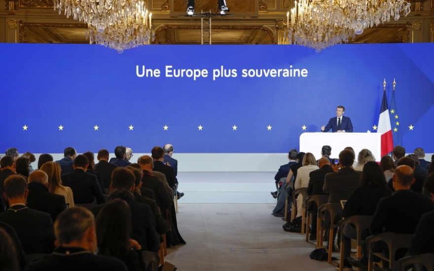 Μακρόν: Μεταναστευτικό, ανάπτυξη και νέοι δημοσιονομικοί κανόνες οι προτεραιότητες της γαλλικής προεδρίας