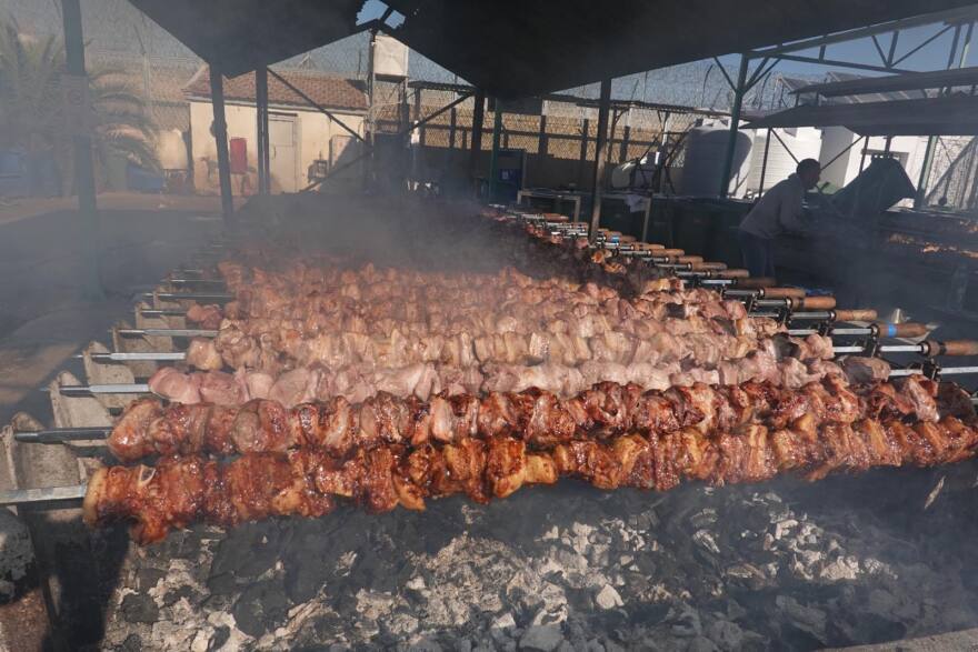 Κύπρος: Γαμήλιο γλέντι στις φυλακές με κάλυψη από το Netflix