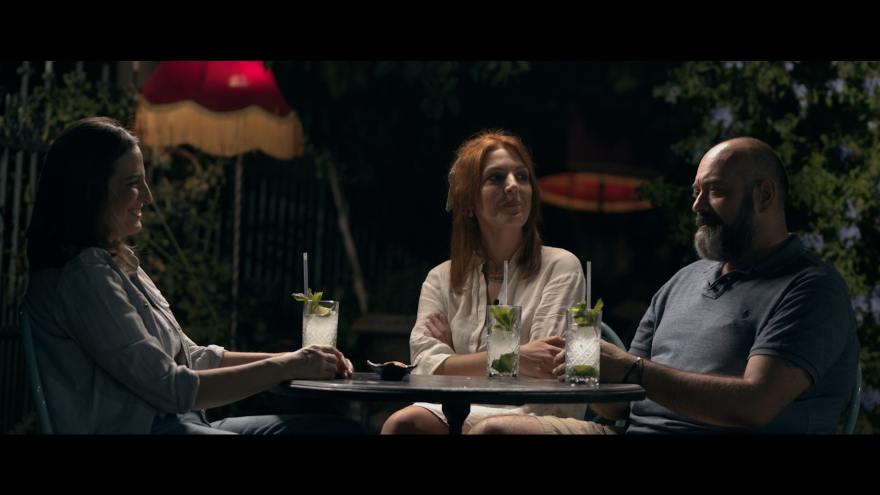 Το «MEGA STORIES» παρουσιάζει τις συγκινητικές ιστορίες ανθρώπων που έγιναν θετοί ή ανάδοχοι γονείς