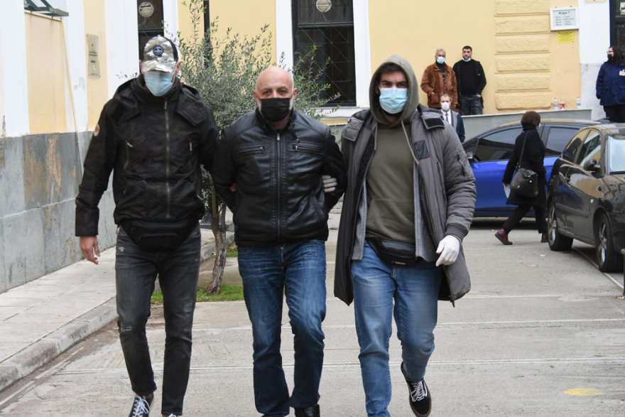 Δολοφονία στη Γλυφάδα: Αυτός είναι ο 51χρονος που σκότωσε τον σύντροφο της μητέρας του