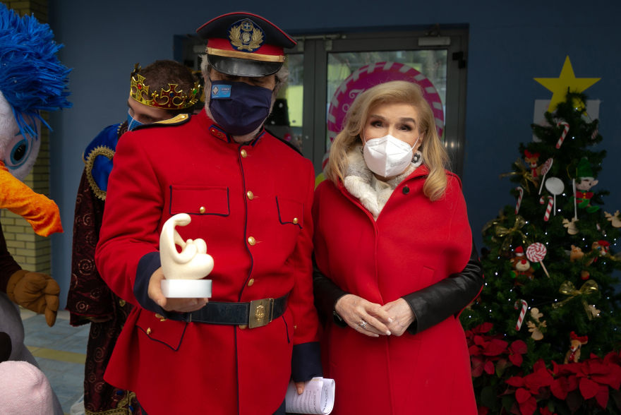 Ο αληθινός Άη Βασίλης από τη Φινλανδία στην Ογκολογική Μονάδα Παίδων