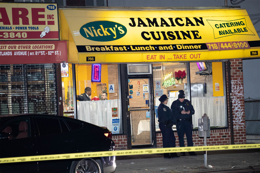 ΗΠΑ: Ένας νεκρός και δύο τραυματίες από πυροβολισμούς στο Μπρούκλιν