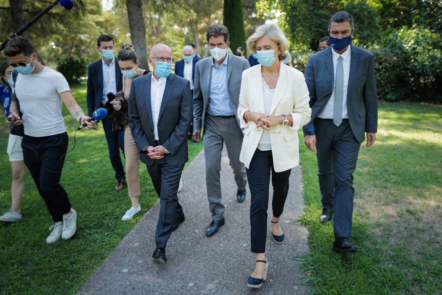 Βαλερί Πεκρές: Η δεξιά «μπουλντόζα» που απειλεί να ισοπεδώσει τον Μακρόν