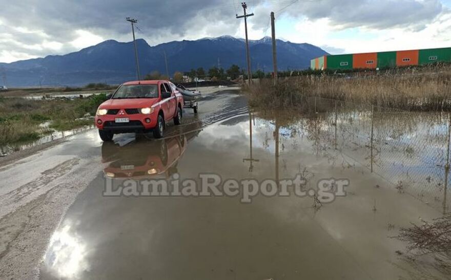 Φθιώτιδα: Επιχείρηση της 7ης ΕΜΑΚ για απεγκλωβισμό ηλεκτρολόγων από φωτοβολταϊκό πάρκο
