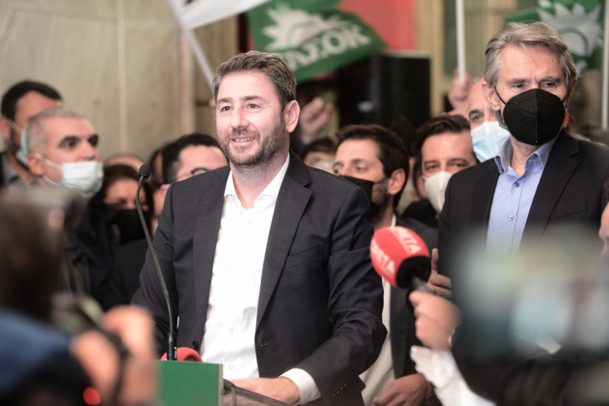 Οι επινίκειες δηλώσεις Ανδρουλάκη: Το ΠΑΣΟΚ επέστρεψε, ανοίγει μία νέα σελίδα, χωρίς νικητές και ηττημένους