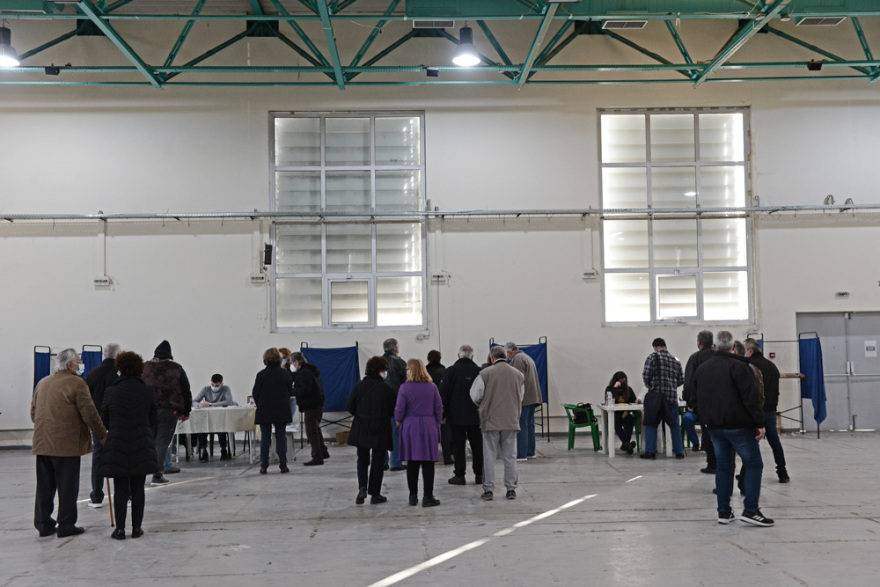 Εκλογές ΚΙΝΑΛ: Ξεπέρασαν τους 150.000 οι ψηφοφόροι έως τις 3 το μεσημέρι