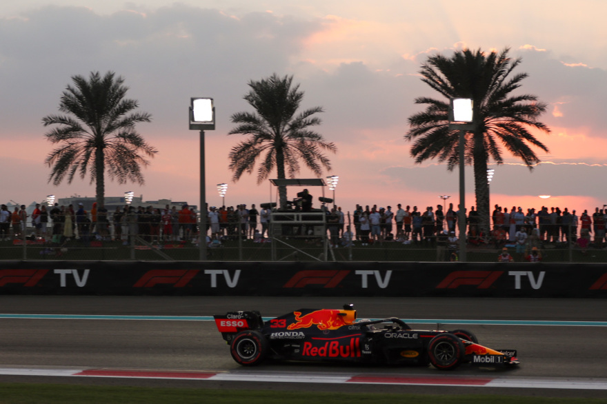 Formula 1: Παγκόσμιος πρωταθλητής ο Μαξ Φερστάπεν, έσπασε την αυτοκρατορία του Χάμιλτον