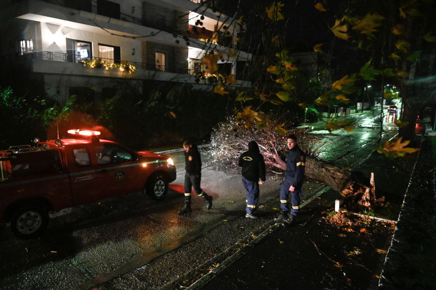 Καιρός: «Κύμα» κακοκαιρίας και σήμερα με καταιγίδες και χαλάζι - Πού θα είναι ισχυρά τα φαινόμενα