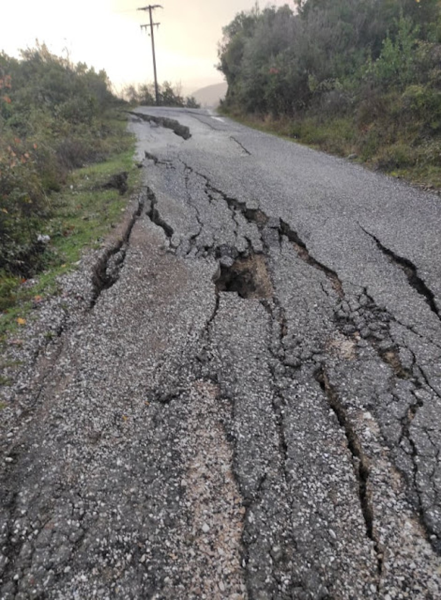 «Έπεσαν» τα πρώτα χιόνια στην Εύβοια – Χιονοπτώσεις αναμένονται σήμερα και στην Αττική
