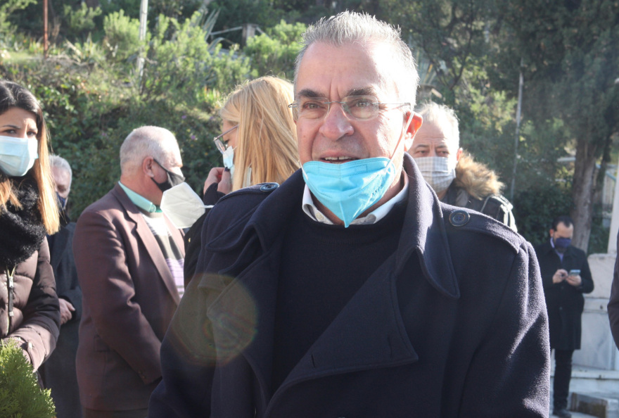 Γιώργος Τράγκας: Το τελευταίο αντίο από την οικογένεια, τους συναδέλφους, τους φίλους του