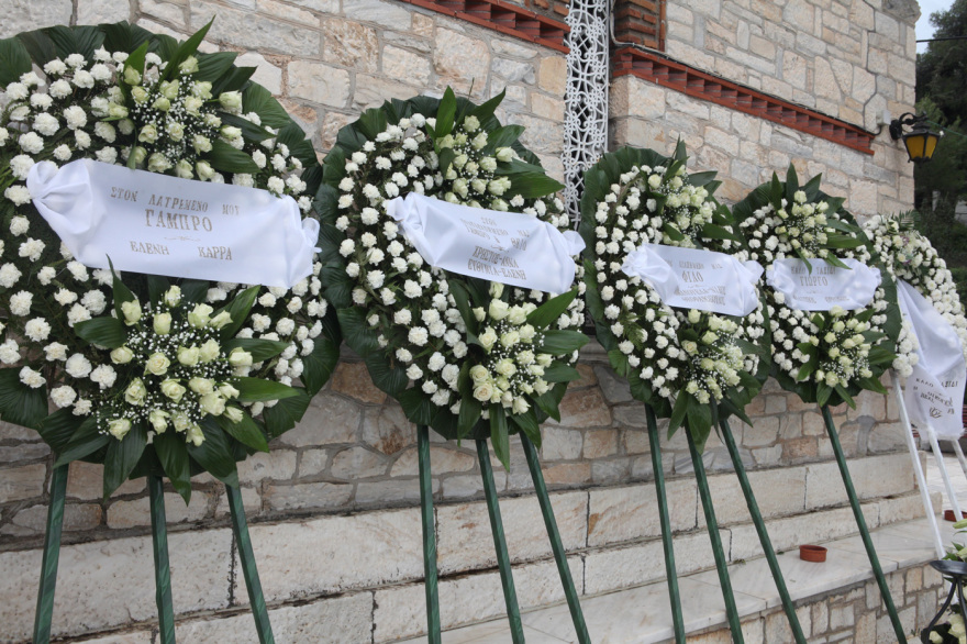 Γιώργος Τράγκας: Το τελευταίο αντίο από την οικογένεια, τους συναδέλφους, τους φίλους του