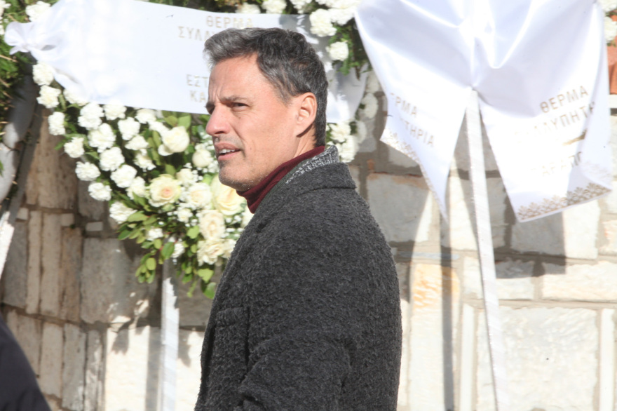 Γιώργος Τράγκας: Το τελευταίο αντίο από την οικογένεια, τους συναδέλφους, τους φίλους του