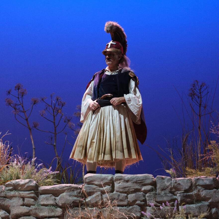 Δημήτρης Ήμελλος στο protothema.gr: Όλοι κρύβουμε μέσα μας και τον ήρωα και τον δειλό