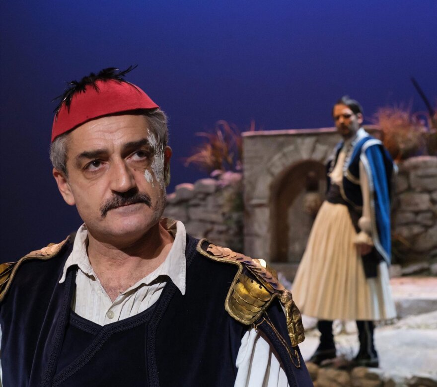 Δημήτρης Ήμελλος στο protothema.gr: Όλοι κρύβουμε μέσα μας και τον ήρωα και τον δειλό