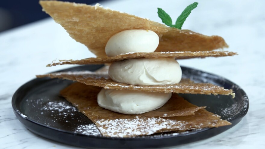 «Kitchen Lab»: Το πιο γκουρμέ χριστουγεννιάτικο μενού από τον Άκη Πετρετζίκη