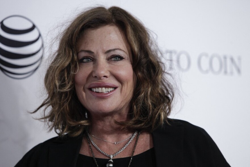 Κέλι ΛεΜπροκ: Η «Γυναικάρα με τα Κόκκινα» αποκαλύπτει γιατί εγκατέλειψε το Χόλιγουντ πριν 25 χρόνια