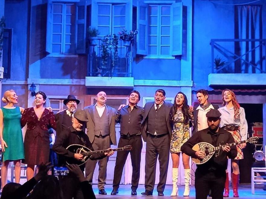 Μουσικό Θεατροταβερνείο «Τα Δειλινά»: Η παράσταση του Νίκου Κουρκούλη