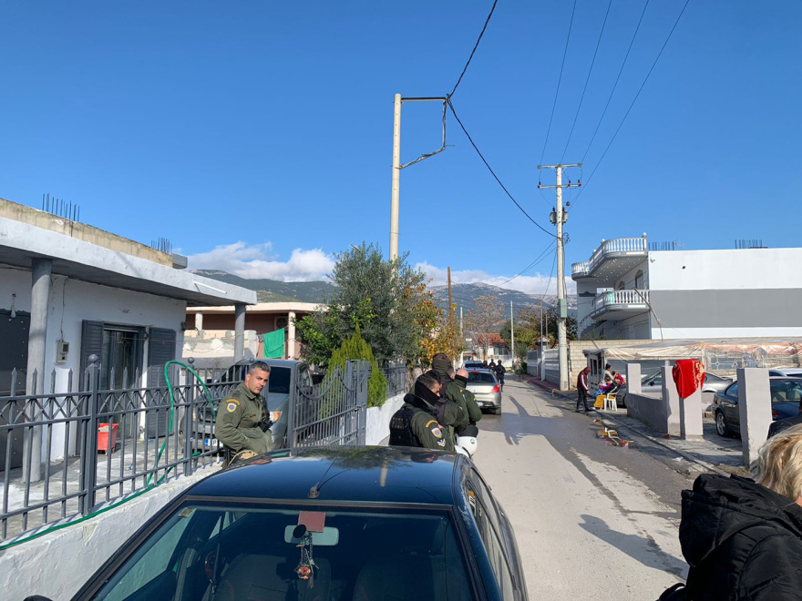  Οκτώ συλλήψεις για όπλα και ναρκωτικά μετά τα βίντεο με πυροβολισμούς στο Ζεφύρι