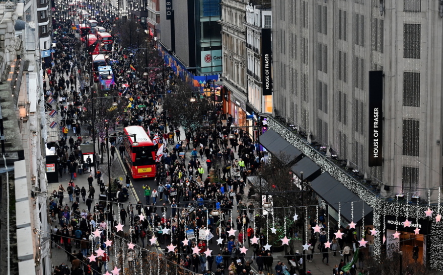 Μετάλλαξη Όμικρον: Σε κόκκινο συναγερμό ο πλανήτης - Lockdown, μέτρα και επιφυλακή για τα Χριστούγεννα