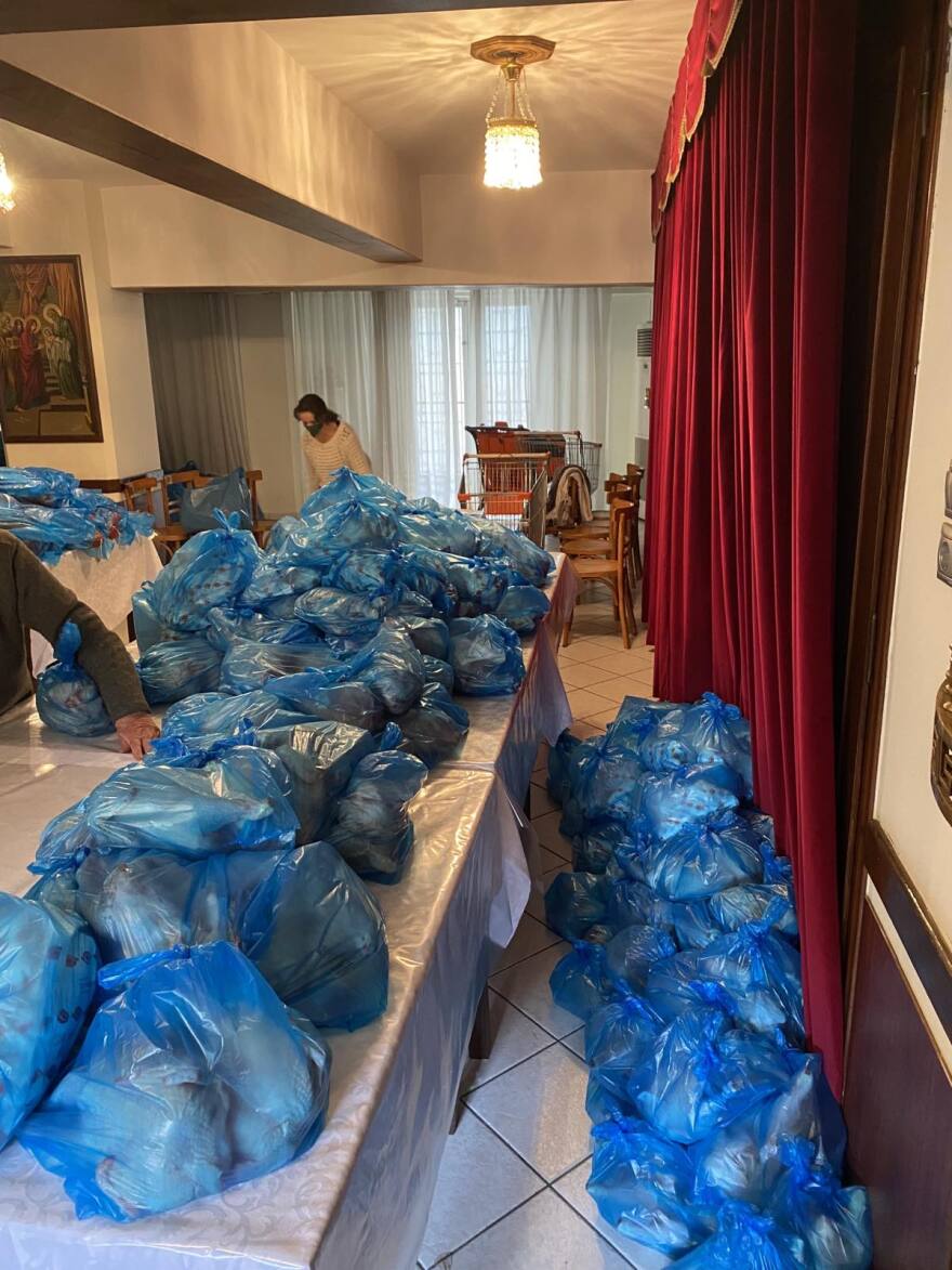 «Δέματα Αγάπης» μοίρασε σε περισσότερες από 450 ευάλωτες οικογένειες η Ι.Μ. Νέας Ιωνίας