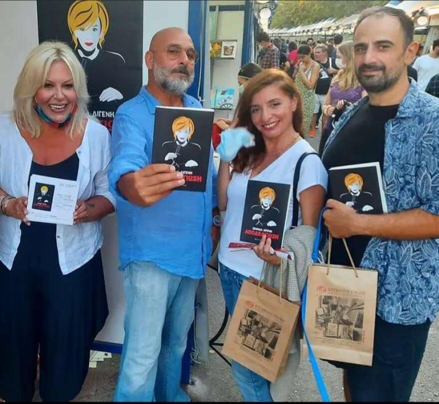 Σεμίνα Διγενή: Τρία βιβλία για τα Χριστούγεννα