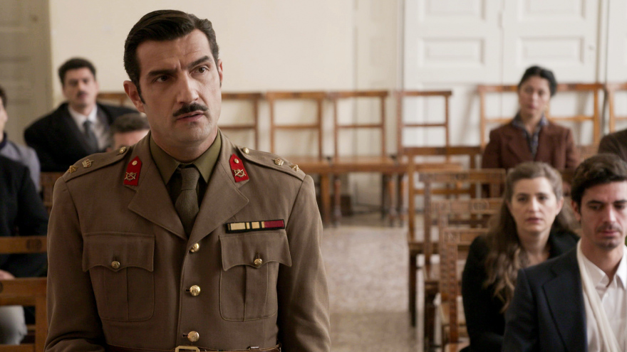 «Άγριες Μέλισσες»: Ο Κυριάκος τους βρίσκει όλους απέναντι του