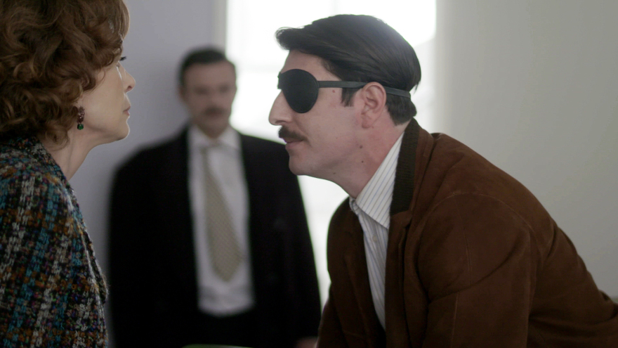 «Άγριες Μέλισσες»: Ο Κυριάκος τους βρίσκει όλους απέναντι του