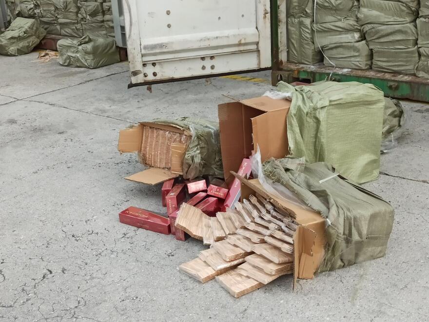 Κοντέινερ με 10 εκατ. λαθραία τσιγάρα εντοπίστηκαν στον Πειραιά