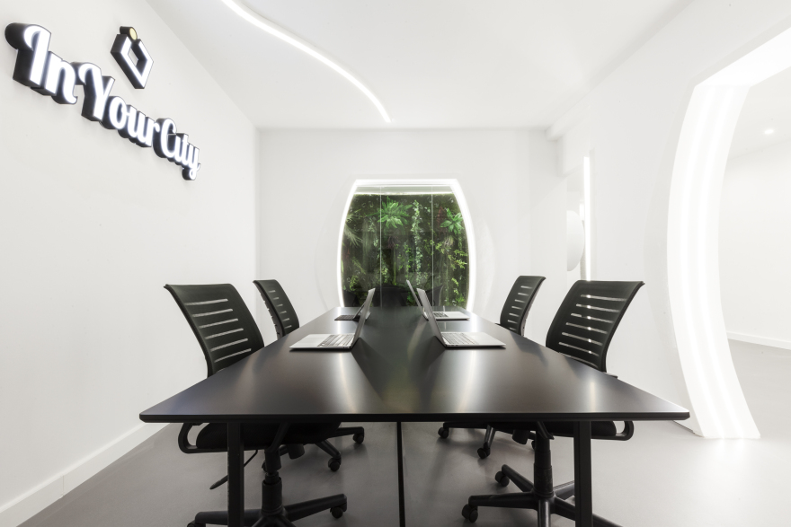 InYourCity – Δείτε το Digital Agency με το «διαστημικό» design στη Βουκουρεστίου