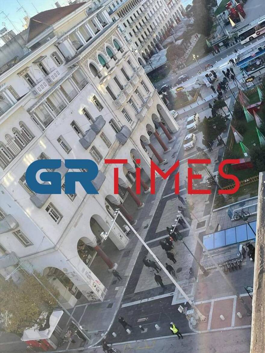 Θεσσαλονίκη: Απίστευτη ουρά στα εμβόλια χωρίς ραντεβού