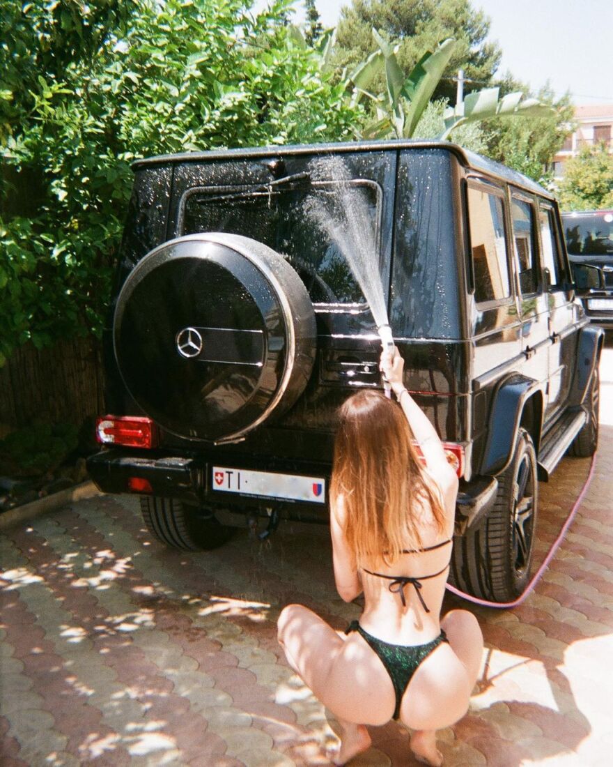 Ο Μπόατεγκ... παίζει μεγάλη μπάλα στις Μαλδίβες με τη νέα του σύντροφο - Δείτε φωτογραφίες