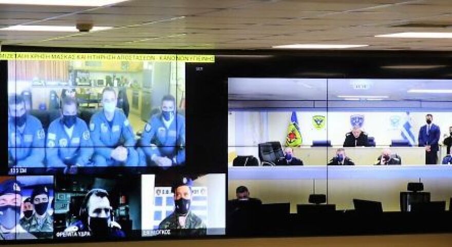 Στο Εθνικό Κέντρο Επιχειρήσεων ο Φλώρος για ανταλλαγή ευχών με τους ένστολους στα επιτηρητικά φυλάκια 