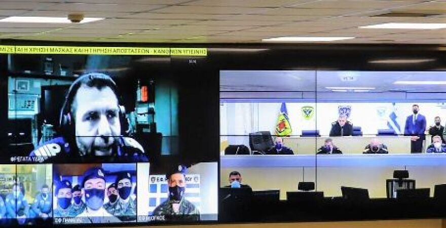 Στο Εθνικό Κέντρο Επιχειρήσεων ο Φλώρος για ανταλλαγή ευχών με τους ένστολους στα επιτηρητικά φυλάκια 