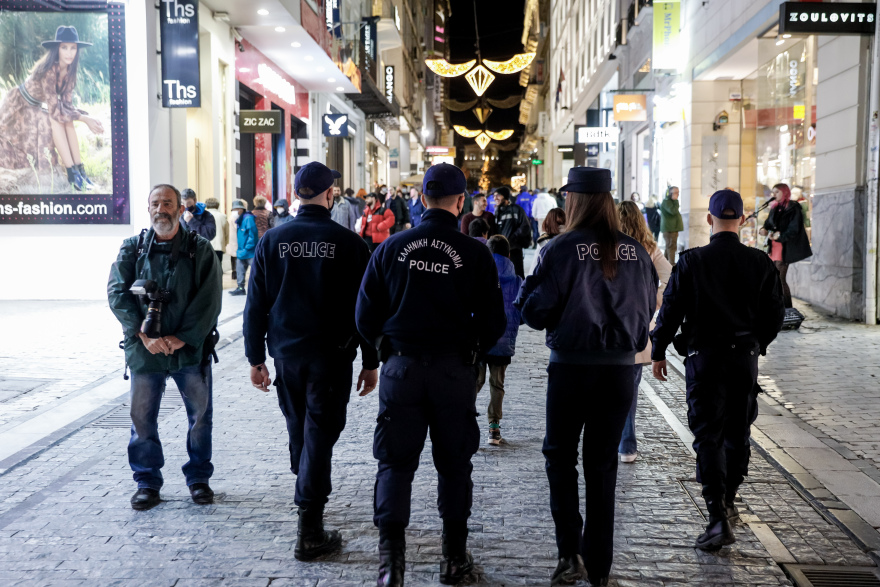 Νέα μέτρα για τον κορωνοϊό: Σε μία μέρα βεβαιώθηκαν 502 παραβάσεις για μη χρήση μάσκας