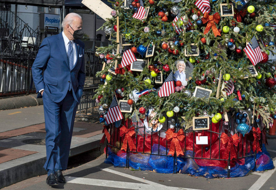 «Let's go Brandon!» - Αντί για χρόνια πολλά, ο Μπάιντεν άκουσε κωδικοποιημένη βρισιά από Αμερικανό