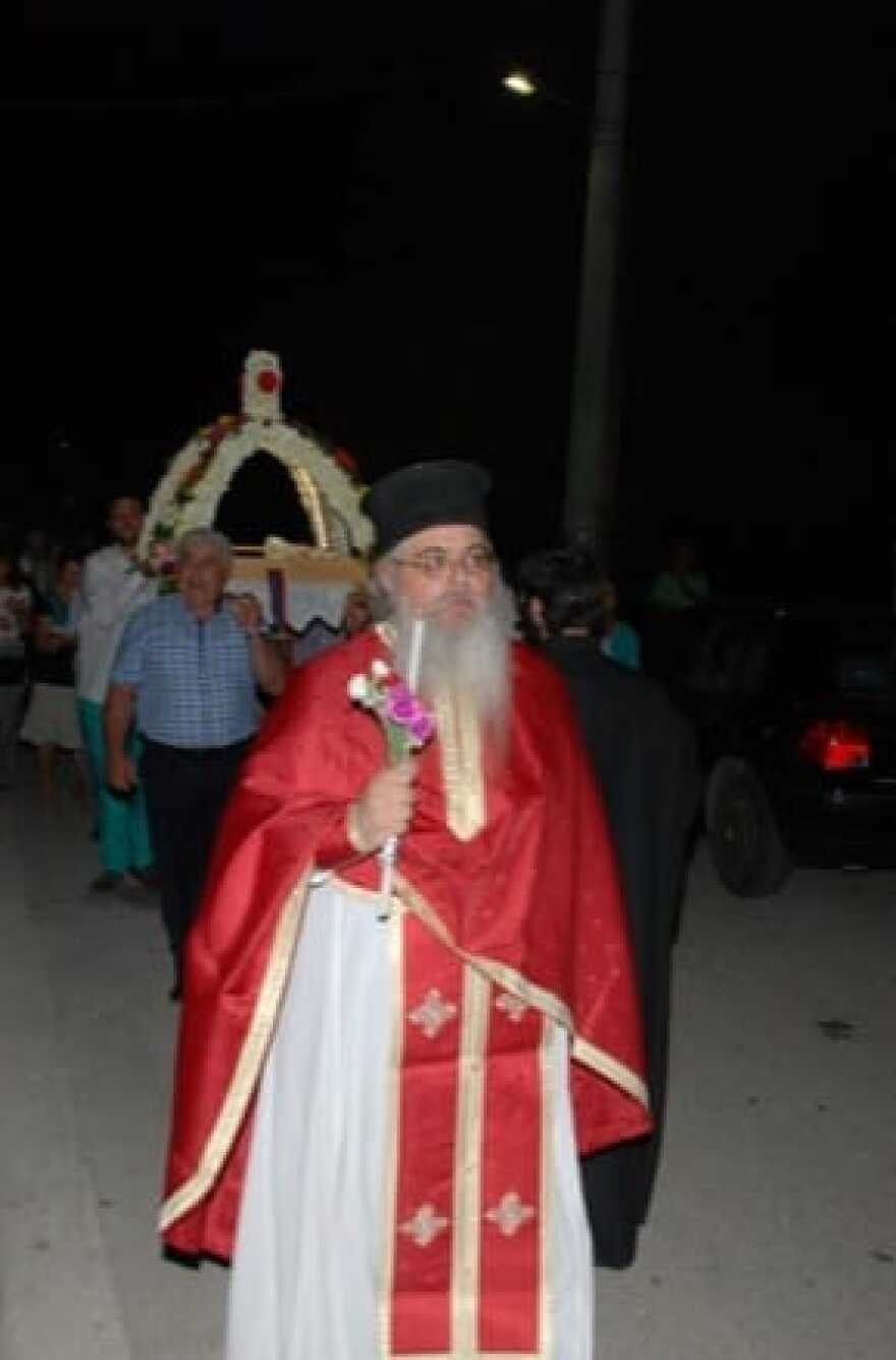 Τραγωδία σε οικογένεια ιερέων στην Πάτρα – Πέθαναν ανεμβολίαστοι και ο πατέρας και ο γιος